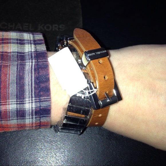 NWT Michael Kors Double Wrap Bracelet Leather Brown and Silver - Picture 4 of 4